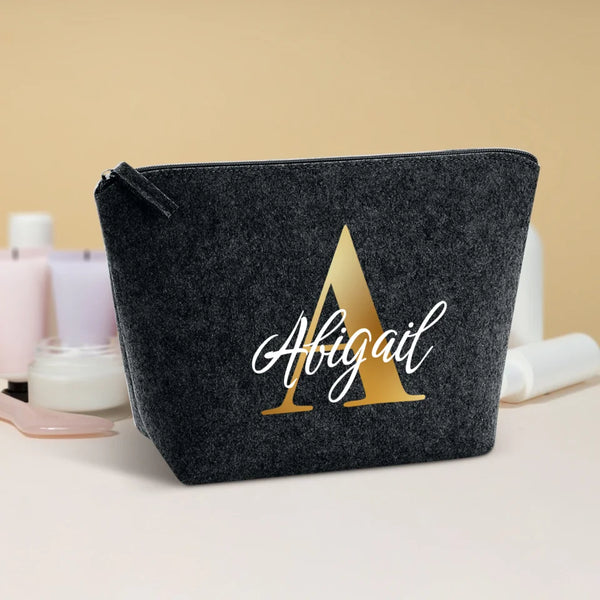 Initial - Personalised cosmetic bag made of felt with your name