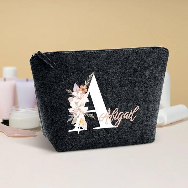 Flowers - Personalised cosmetic bag made of felt with flower illustration and your name